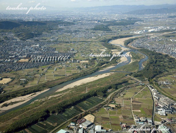 木津川（富野より八幡市岩田方面)(2011/11)