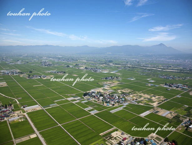 会津盆地(北会津周辺より磐梯山方面)(2012/8)