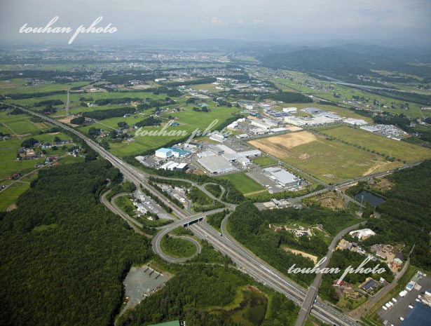 北上南部工業団地と東北自動車道(北上金ヶ崎IC)(2012/8)