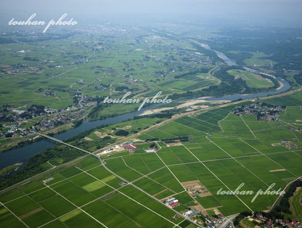 胆沢平野(水沢市中央は北上川)(2012/8)