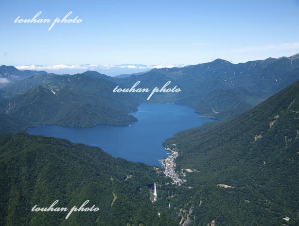 中禅寺湖と華厳の滝(日光国立公園)(2012/8)