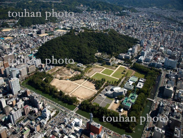 松山城と松山城二之丸史跡庭園,愛媛県美術館,城山公園周辺(2013/9)