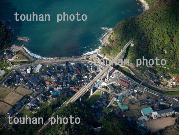 余部橋梁(山陽本線)と餘部駅(2013/9)