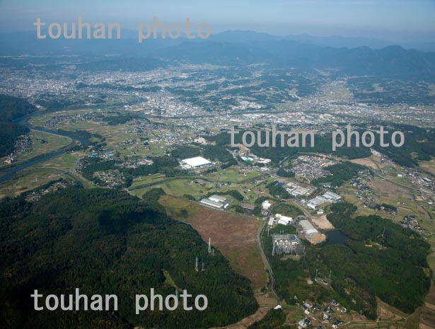 中核工業団地と津山市街地方面(2013/10)