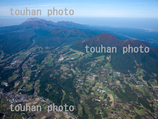 蒜山高原(大山隠岐国立公園)と大山,上蒜山,中蒜山(2013/10)