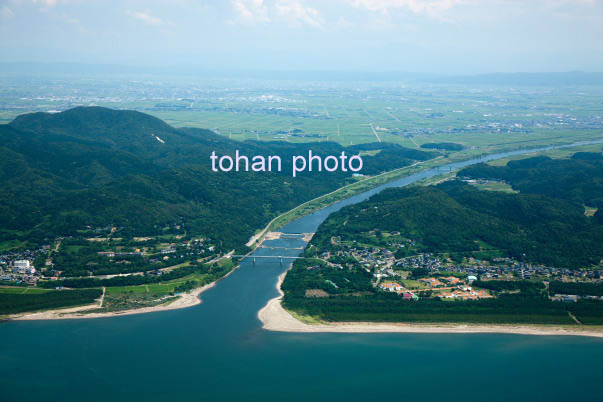 大河津分水路河口と越後平野(2014/8)