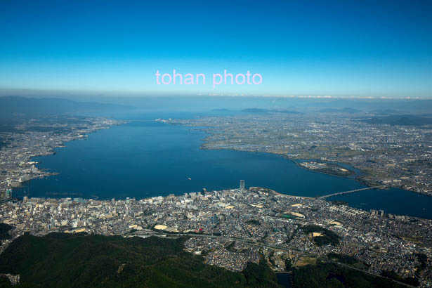 琵琶湖全景大津市より琵琶湖(高度3,500m)日本最大の面積(2014/10)