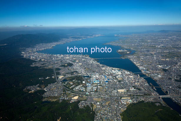 大津市(石山駅周辺)より琵琶湖全景(高度2,000m)日本最大の面積(2014/10)