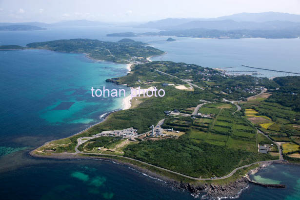 角島(角島灯台公園より島全景)(2014/9)