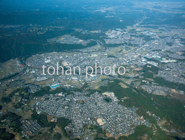 名張市街地と名張駅周辺(手前百合丘住宅地)(2016/11)