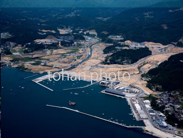 志津川湾より南三陸町（志津川）の街並み(2016/8)