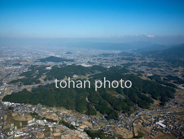 齊明天皇越智崗上陵周辺より大和三山(畝傍山,耳成山,天香久山)と奈良平野(2016/11)