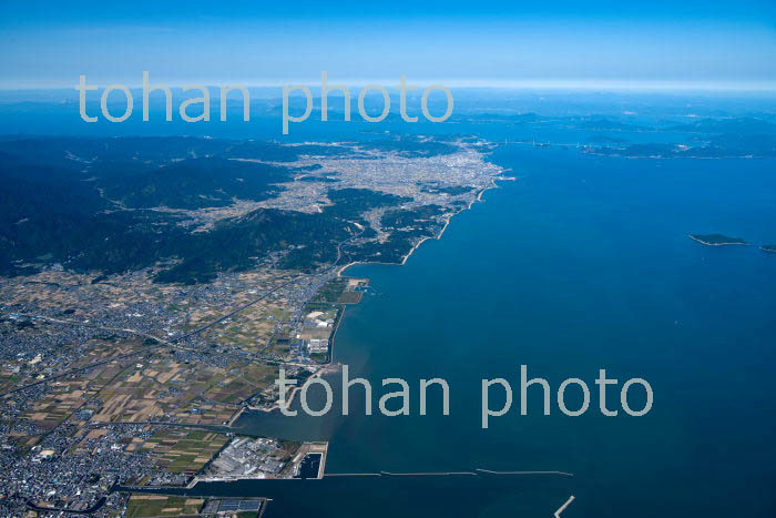 西条市より今治市の海岸線と瀬戸内海の島々(2018/10)