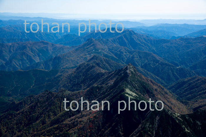 石鎚山(日本百名山,日本百景,日本七霊山,石鎚山脈,石鎚国定公園)と四国山地(2018/10)