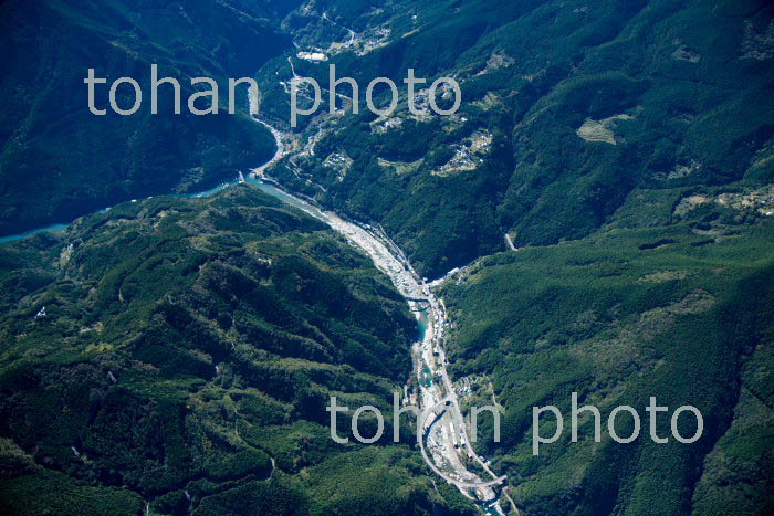 面河渓(黒川,柳谷大橋付近より上流面河川方面)(2018/10)