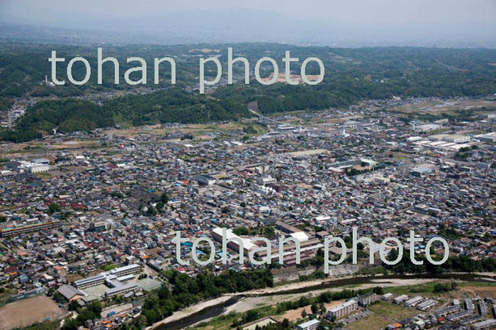 富岡製糸場(世界文化遺産)周辺より富岡市街地(2018/5)