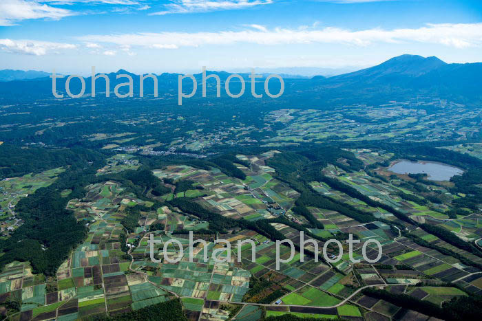 嬬恋村の高原野菜地区(大笹地区より浅間山,浅間隠山方面)(2018/10)