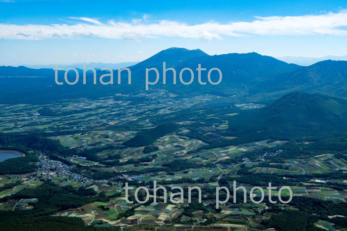 嬬恋村の高原野菜地区(田代地区より浅間山方面)(2018/10)