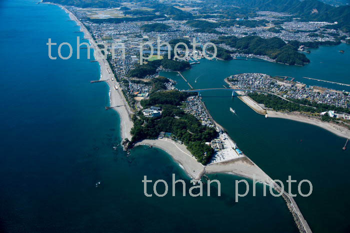 桂浜(日本の渚百選)竜頭岬周辺より浦戸湾と黒潮ラインの海岸線(2018/10)