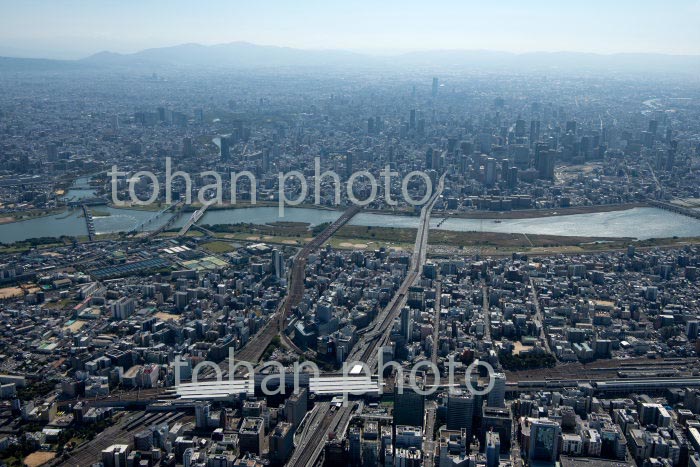 新大阪駅周辺より大阪駅方面(2020/10)