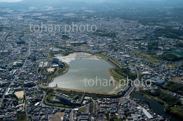 狭山池(日本最古のダム式ため池)人工池）(2020/10)