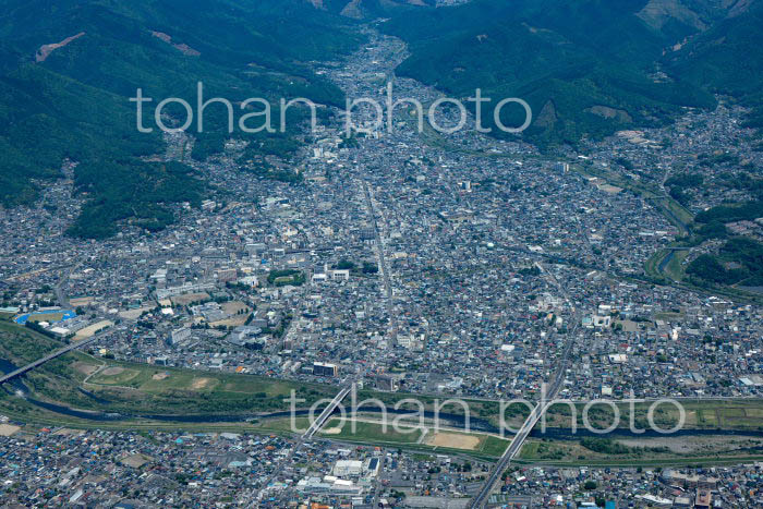 桐生駅と桐生の街並み(2022/05)