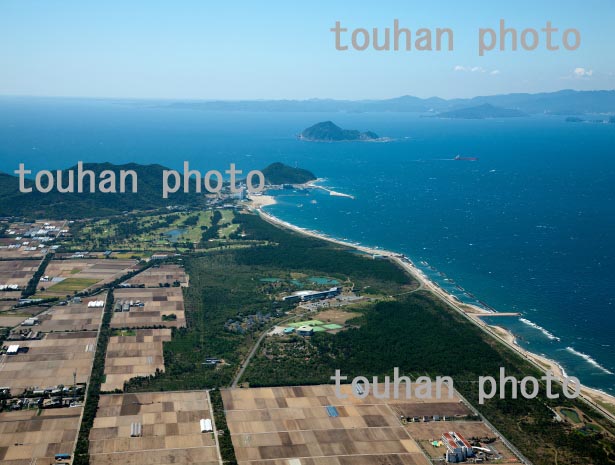 伊良湖岬より神島、鳥羽方面(伊良湖水道)(2013/8)