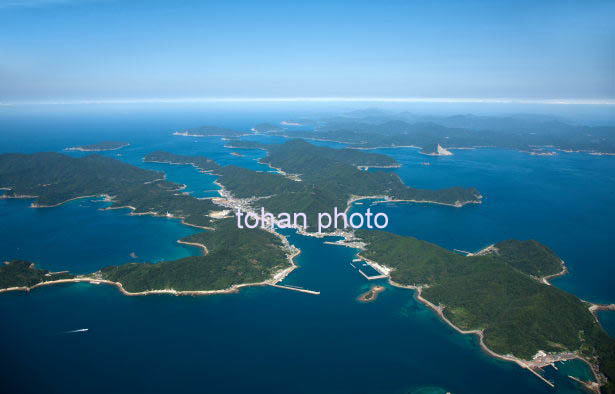 五島列島の島々(奈留島より若松島方面)(2014/9)