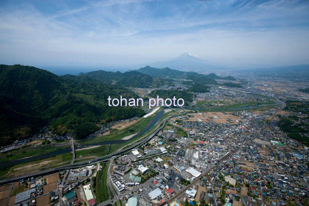 狩野川(伊豆のへそ)と田京駅より富士山(2015/5)