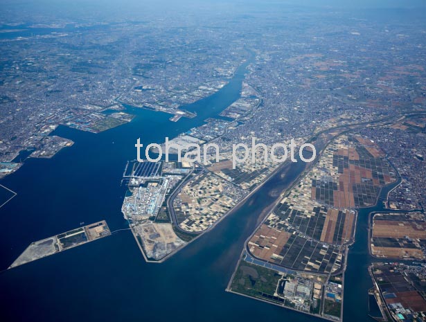 知多湾より衣浦臨海工業地区と衣浦港矢作川河口周辺(2016/6)