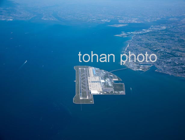 中部国際空港(セントレア)と伊勢湾(2016/6)