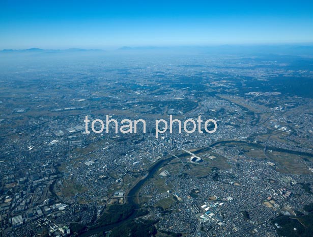 豊田市街地周辺より名古屋市街地方面(2016/6)