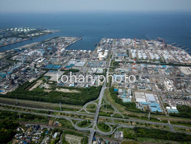 京葉工業地帯(国道16号北袖周辺より住友化学千葉工場,富士石油袖ヶ浦製油所,日産化学工業)(2016/5)