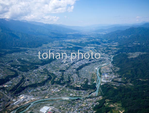 伊那盆地(松川町,伊那大島付近より伊那方面)河岸段丘(2016/6)