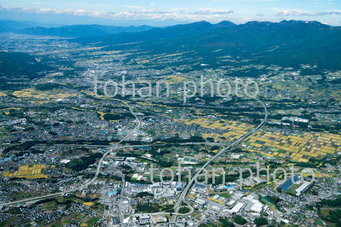 佐久盆地(佐久平)佐久IC,佐久小諸JCTより小諸市街地l方面(2018/10)