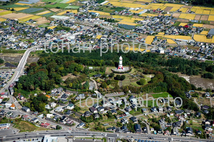 稲荷山,稲荷神社(宇宙ロケット型展望台「コスモタワー)(2018/10)