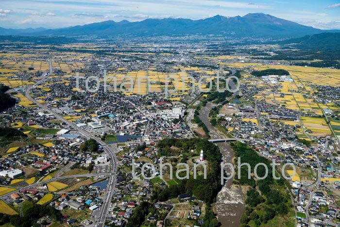 稲荷山,稲荷神社周辺より臼田地区と佐久市街地の街並み(2018/10)