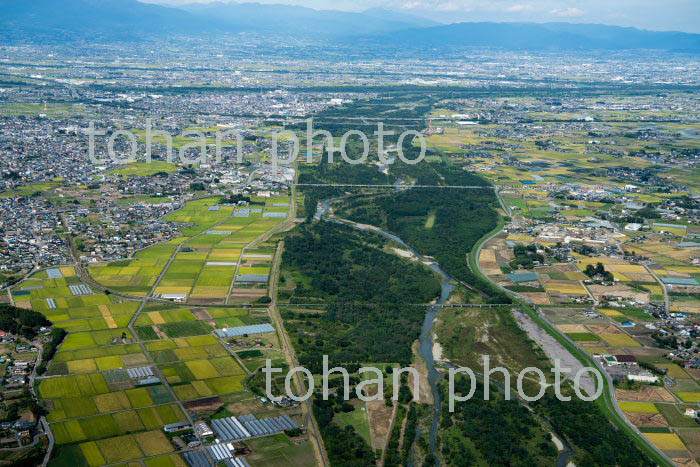 神流川(埼玉 肥土,藤武橋より利根川合流方面)(2018/10)