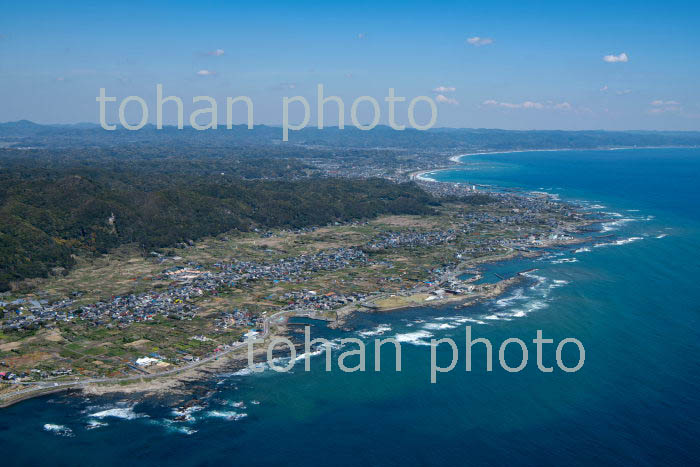 千倉町の海岸より千倉港と房総フラワーライン(2019/4)