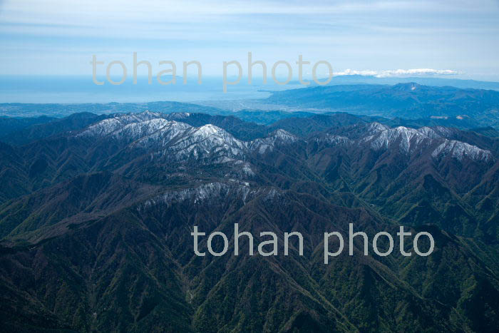 丹沢山地(袖平山より蛭ヶ岳,丹沢山)(2019/4)