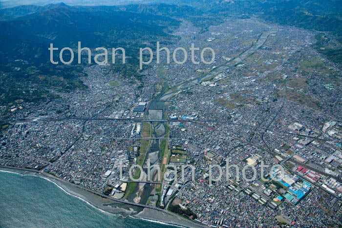 酒匂川河口より足柄平野(2019/4)