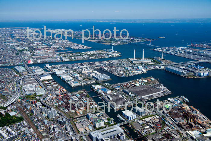 京浜工業地区(子安周辺より東京湾)(2019/5)