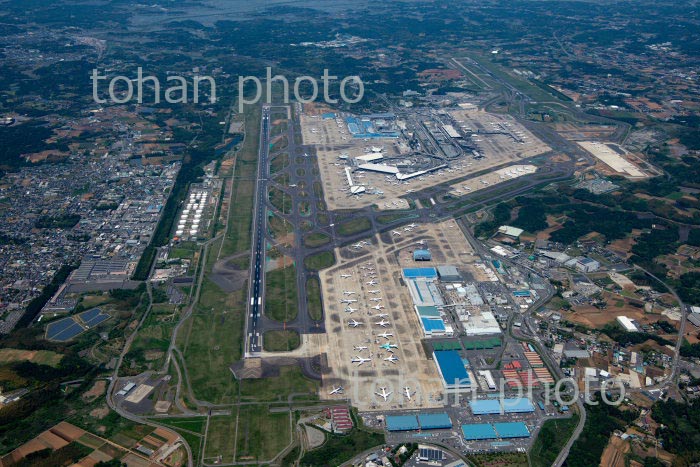 成田国際空港全景(南より北方面)(2020/5)