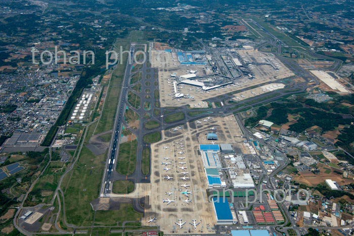 成田国際空港全景(南より北方面)(2020/5)