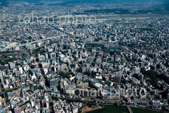 博多駅周辺より福岡空港(2020/10)