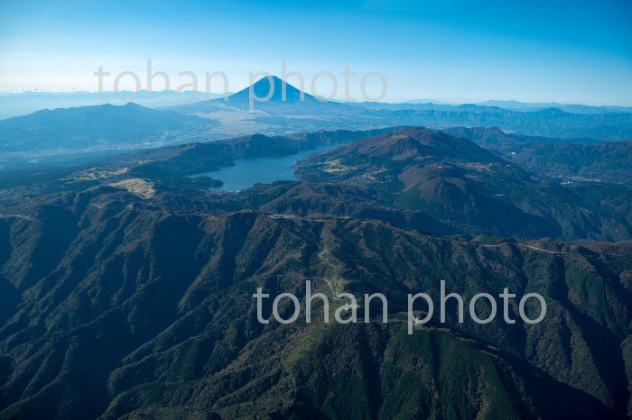 箱根外輪山と芦ノ湖より富士山(2020/11)