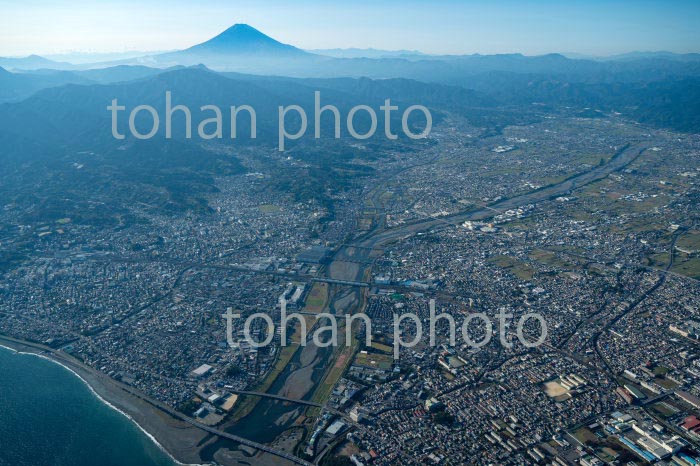 小田原市街地と足柄平野より富士山(2020/11)