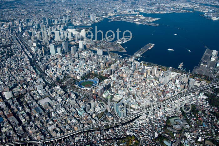 横浜市街地(石川町,関内周辺より横浜港)(2020/11)