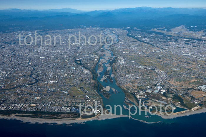 遠州灘と天竜川河口より上流(2020/11)