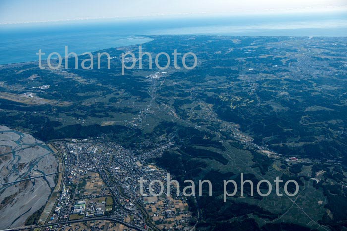 牧之原台地(島田市金谷周辺より牧之原台地方面)(2020/11)